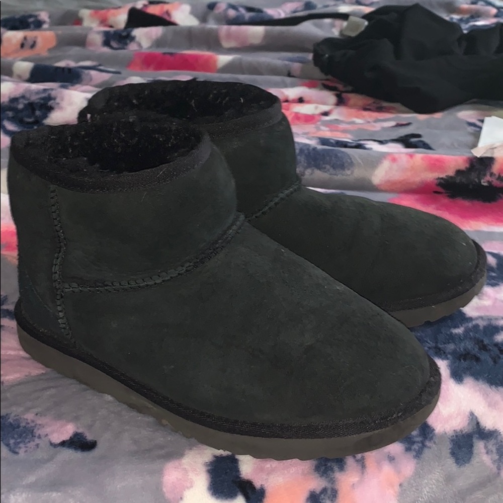 Pre-Loved Mini Uggs